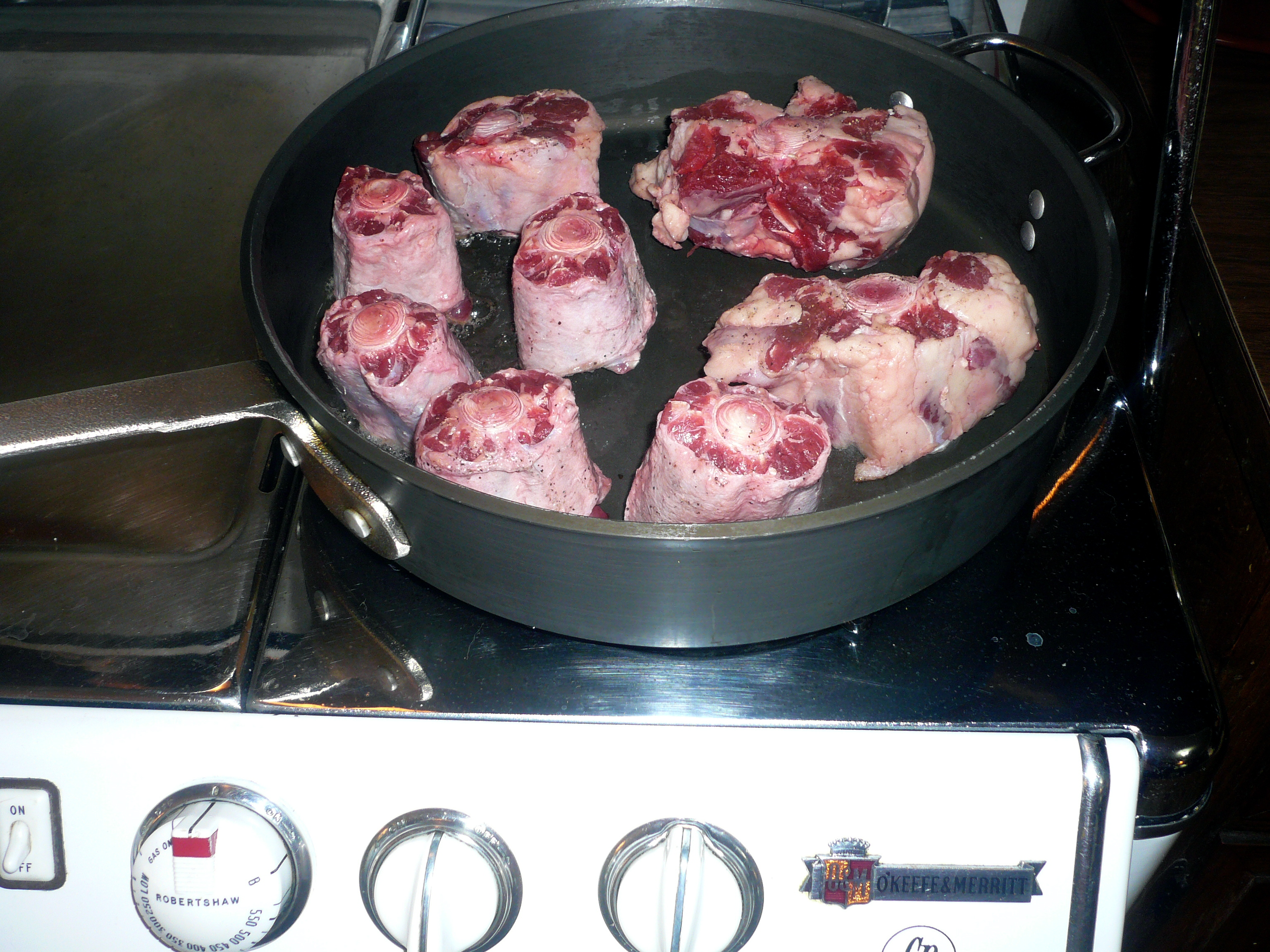 browing the oxtails