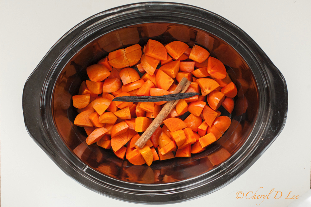 Persimmons, Cinnamon and Vanilla in Slow Cooker